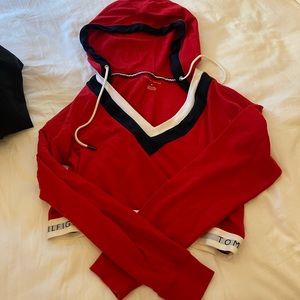 Tommy Hilfiger cropped sweatshirt
